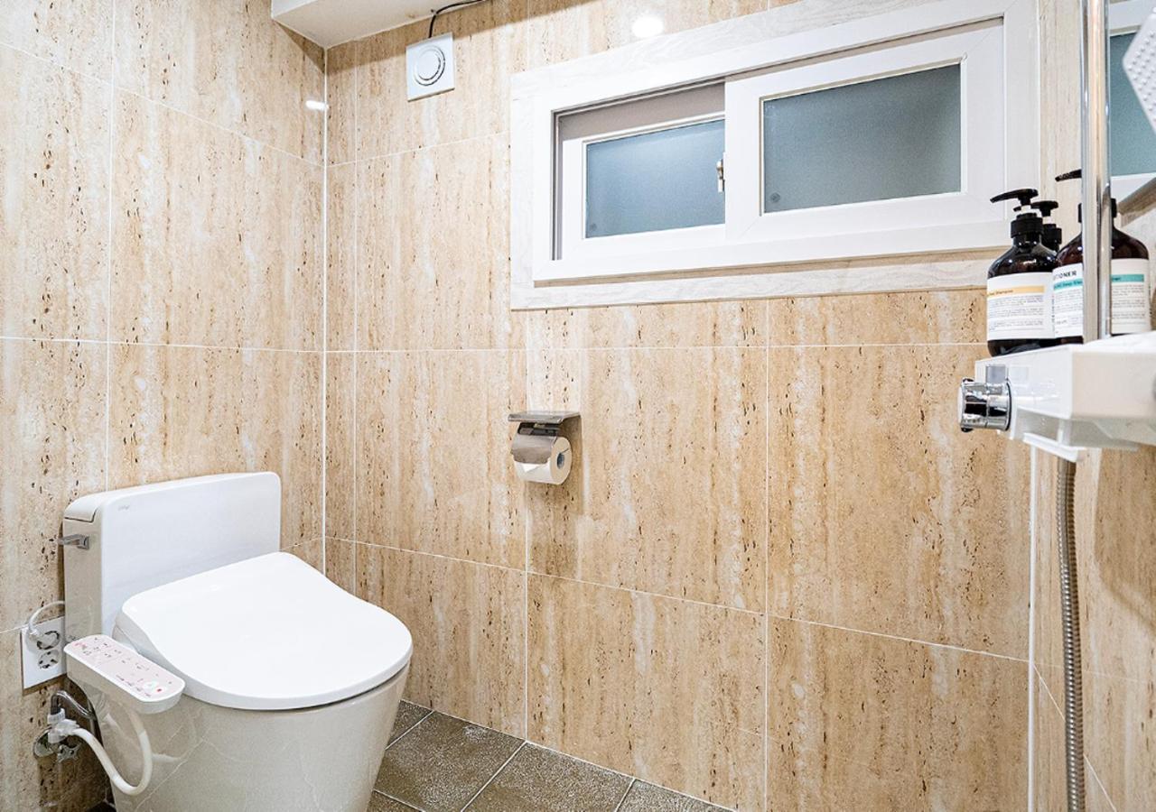 Woomigwan Hotel Seoul Bagian luar foto